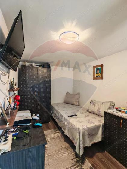 Casa / Vila oportunitate cu 5 camere priveliste frumoasa - 11