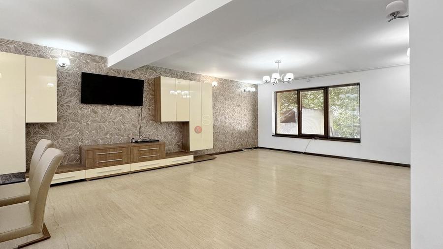 Pretabil atat comercial cat si locuit - 1