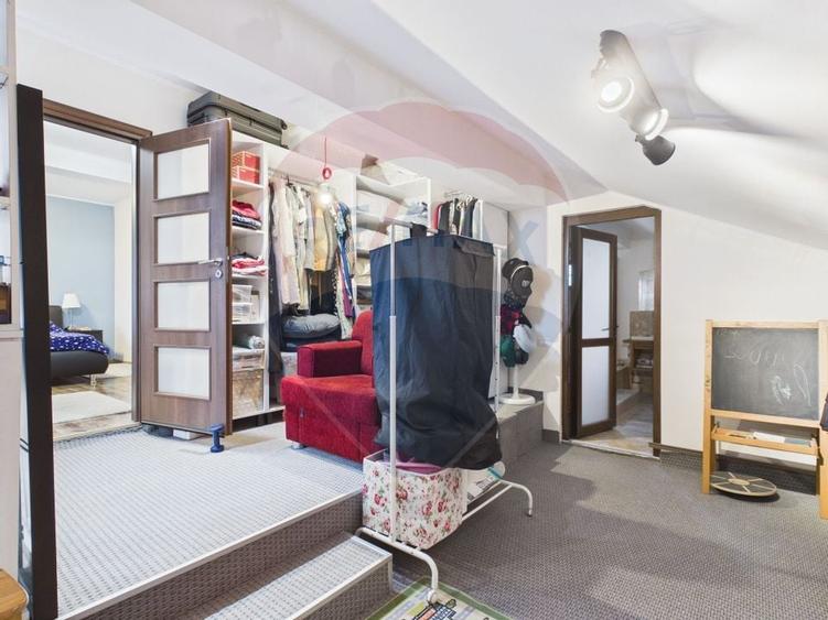 Vilă moderna si luminoasa 2011, cu 5 camere, 500mp curte si garaj - 9