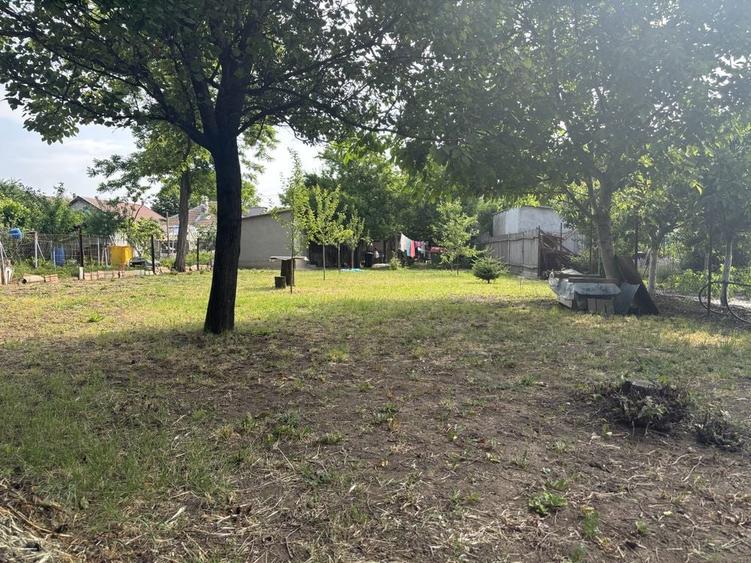 Teren si casa batraneasca de vanzare Cumpana, central, 832 mp - 1