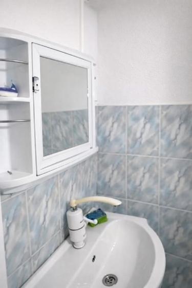 Garsoniera ( camera de camin renovata) - Podu Ros  - Cantemir - Pet Friendly - 1