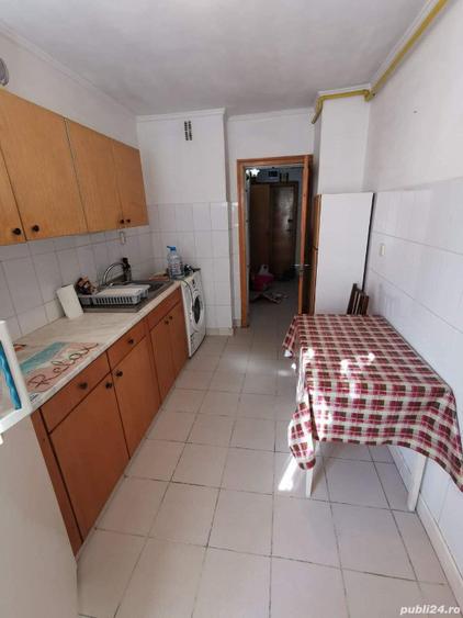 Apartament cu 1 camera decomandat zona CETATII - 2