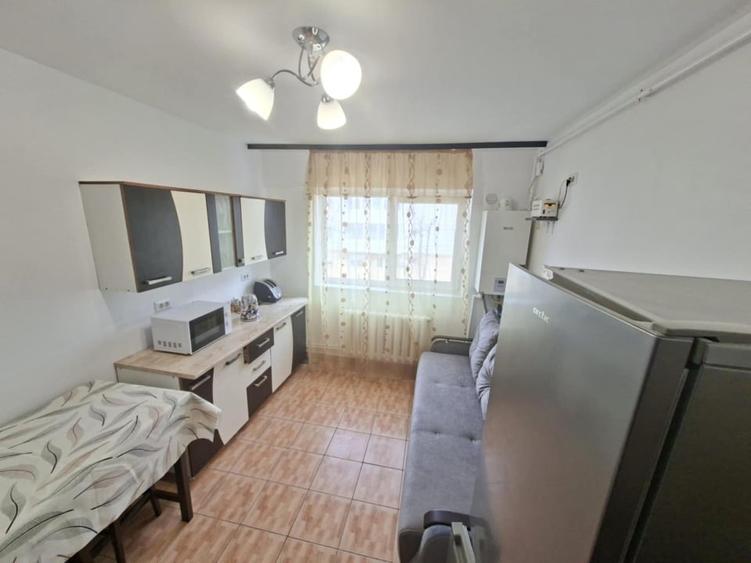 𝗣𝗿𝗼𝗽𝗿𝗶𝗲𝘁𝗮𝗿 – închiriez garsonieră dublă , decomandată, în Faleză Nord, - 5