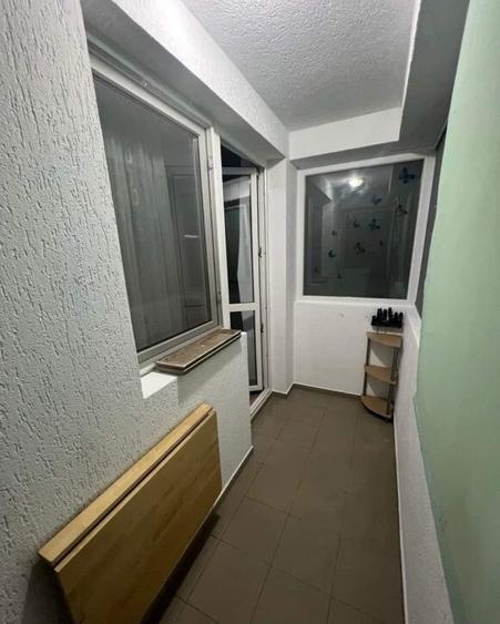 Garsoniera bine compartimentata cu balcon inchis, centrala termica - 1