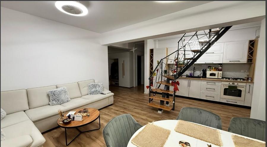 Penthouse 5 camere Vivamus - 1