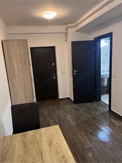 Inchiriez garsoniera in Militari Residence - 6