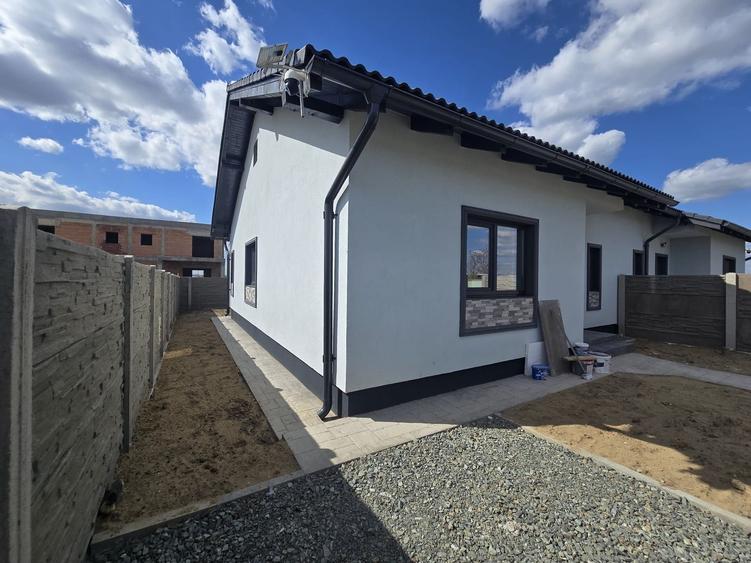 Duplex pe parter 112.000 Euro - 13