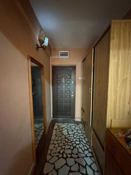 De vanzare apartament cu 3 camere mobilat in centrul Municipiului Targoviste - 115.000 euro - 7