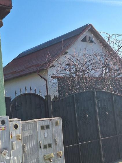 Casa autonoma energetic 210 mp panouri fotovoltaice Codlea, Bra?ov - 1