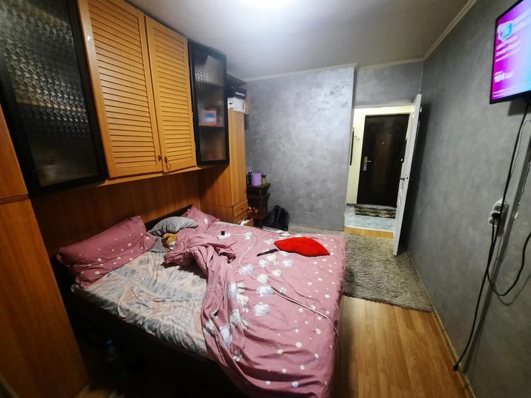 Apartament cu o camera decomandat, zona Dacia - 1