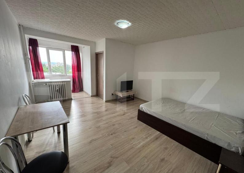 Garsoniera 32mp , Brazda lui Novac, Zona pietei din brazda - 2