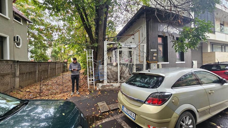 TEREN DE VÂNZARE – DOROBANȚI --- STRADA CARAGEA VODA. - 3