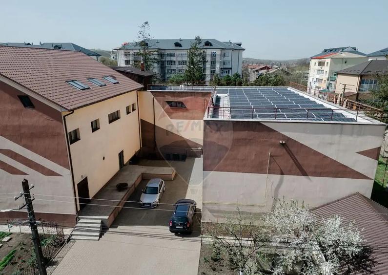 Spa?iu comercial de 1,460mp in zona Central - 13