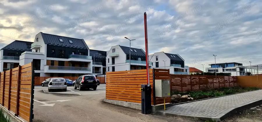 Apartament cu 2 camere decomandat în Dumbrăvița