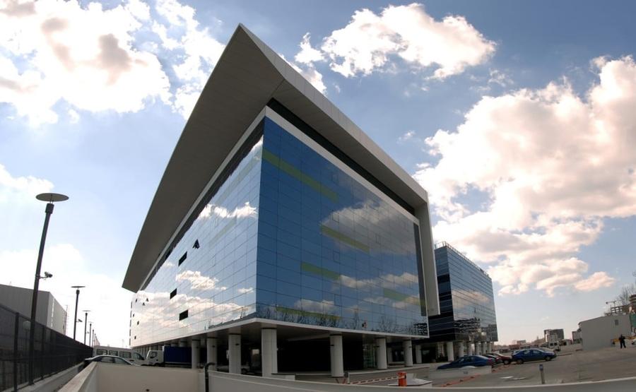 Spatii comerciale de inchiriat in One North Gate - 1