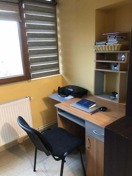 Aparatorii Patriei, Piata Berceni - 15