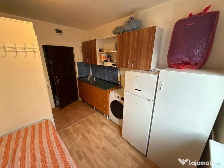 Camera de camin cu baie zona Piata Astra. - 5