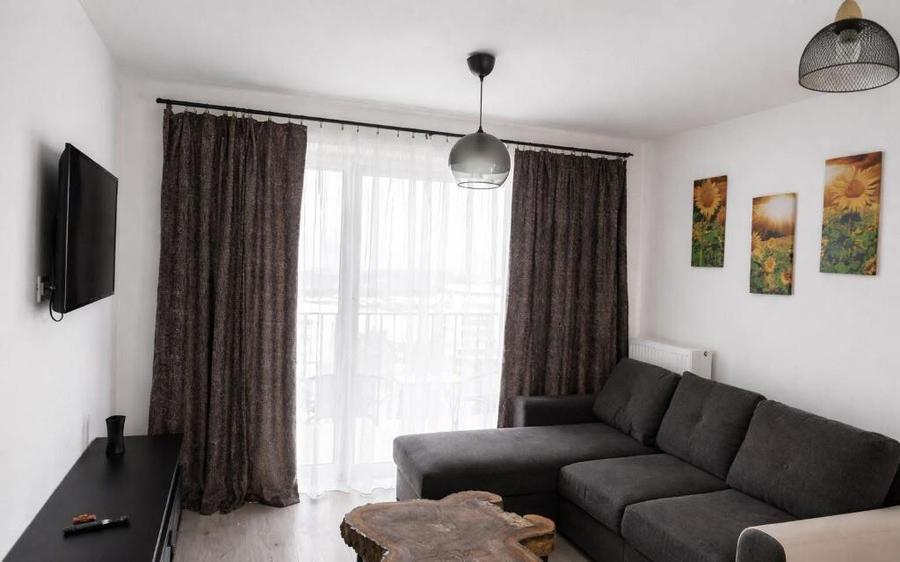 Apartament 2 camere, tip studio - zona Tractorul - 1