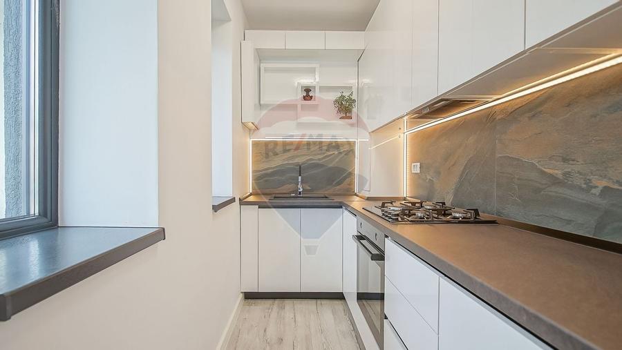 Casă premium cu 270 mp utili, 7 camere ,curte generoasă în Bartolomeu - 27