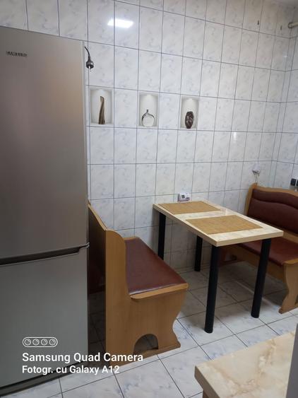 Ofer pentru inchiriere apartament 2 camere - 4