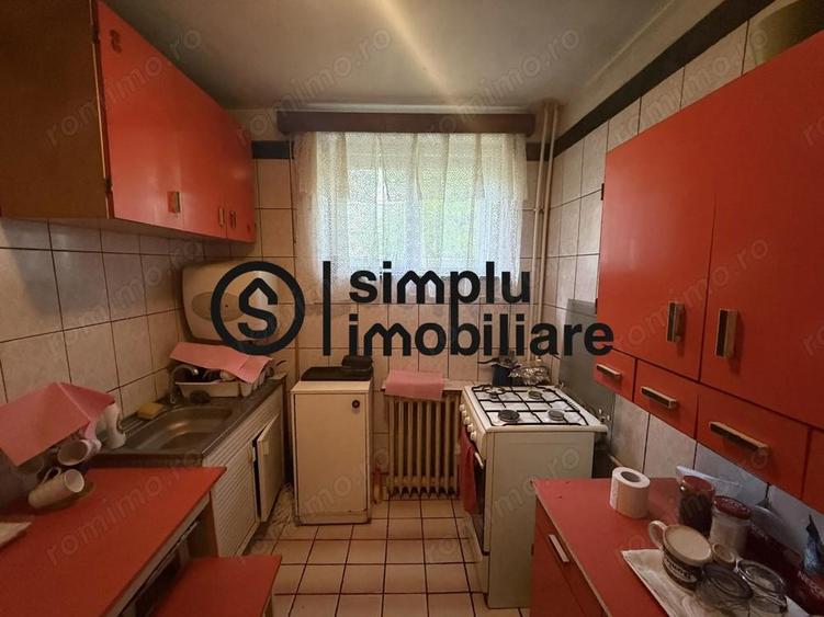 3 camere semidecomandate, parter/4 - 92 000 Euro - 7