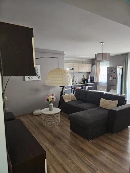 Apartament cu 2 camere, 61 mp, balcon, zona JISK - 3