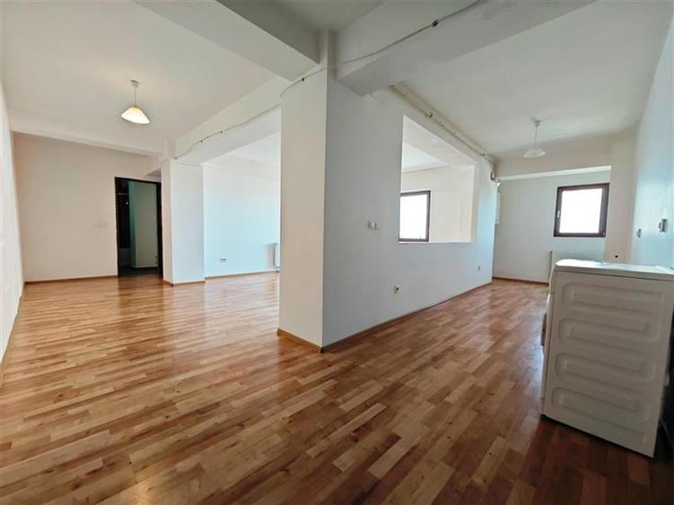 Vanzare apartament 2 camere, Ghimbav zona centrala, bloc 2008 - 12