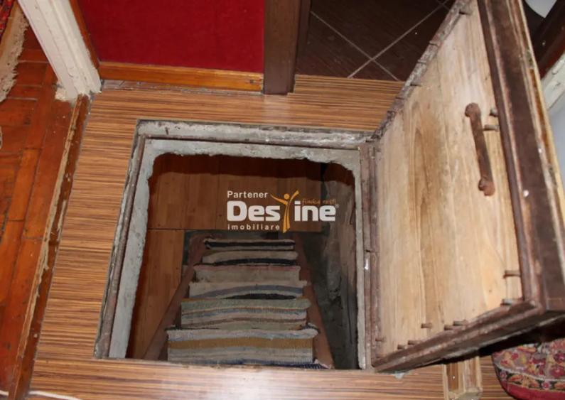 Apartament 3 camere decomandat de 61 mp 2 bai la parter car - 8