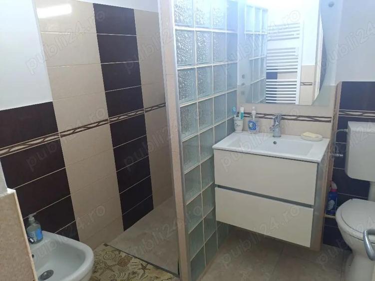 Vand Apartament 4 camere Ultracentral etaj 1 - 4