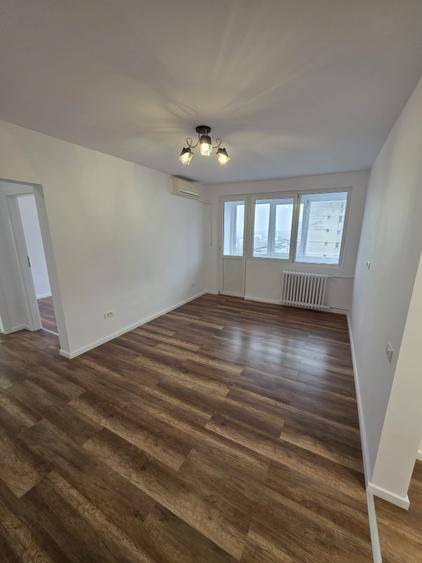 Ocazie  2 camere renovat , 57mp etaj 8/10 Ghencea Brasov - 6