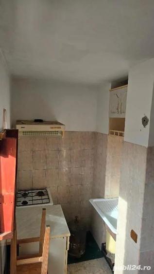 Garsoniera de vanzare zona INEL 2, decomandata, gaze la usa - 2