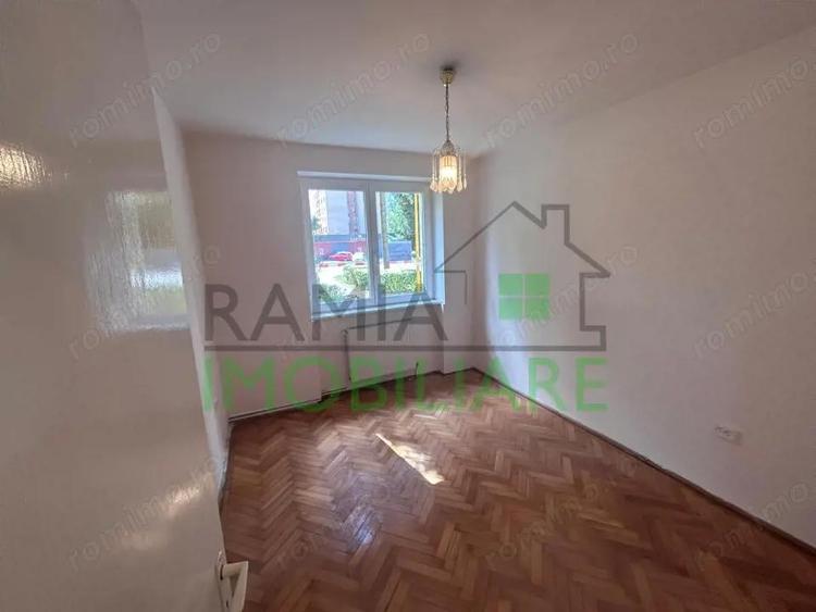 Apartament decomandat, luminos, zona Calea Bucure?ti - 7