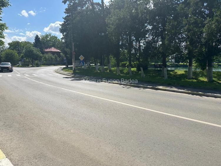 Buftea, Palatul Stirbey, teren intravilan, 2186 mp, vedere catre lac,