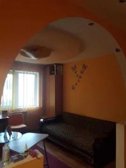 Apartament cu 2 camere, decomandat, zona Pacurari-Alpha Bank - 2
