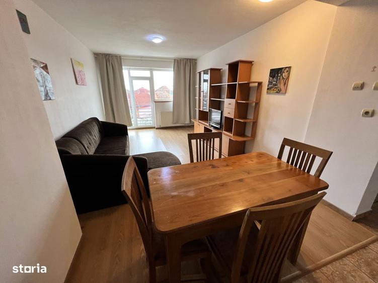 INCHIRIEZ apartament 3 camere,renovat,zona Calea Poplacii - 2