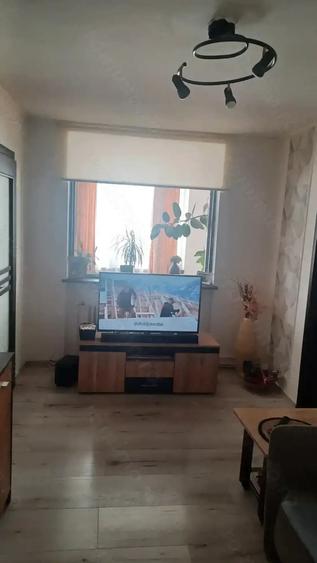 Vand apartament 2 camere - 7