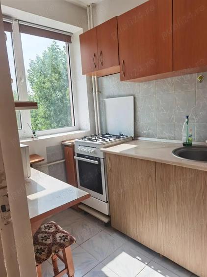 Titan -garsoniera Metrou Costin Georgian - 5