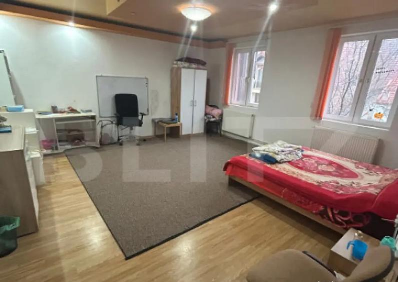 Casa de vanzare, 200 mp utili, 460 mp teren, zona Sala Olimp - 1