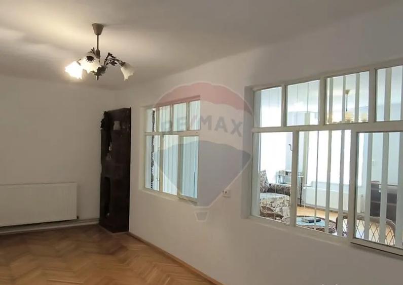 Apartament spa?ios intr-o cladire istorica, zona cent... - 10