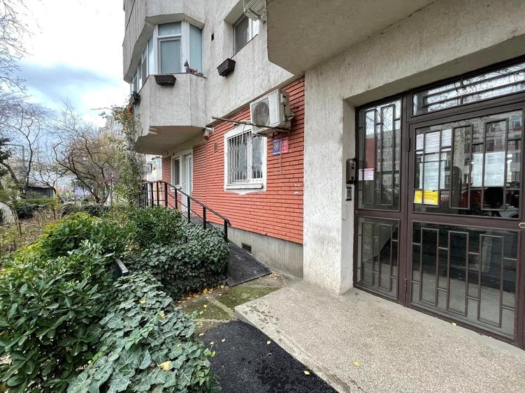 Dezrobirii - garsoniera cu destinatie de spatiu comercial, iesire stradala - 5