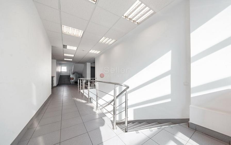 Cladire Multifunctionala - 3