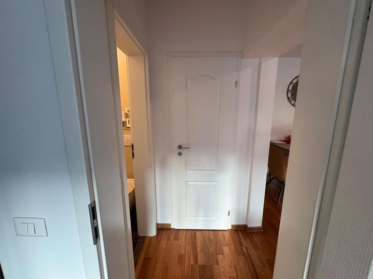 Vanzare apartament renovat doua camere mobilat/utilat Palatul Cotroceni - 8