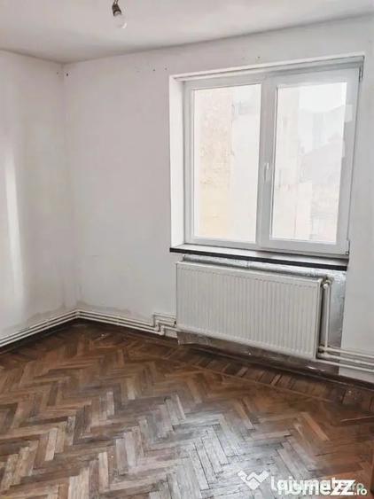 Apartament cu 3 camere decomandat în Peninsula