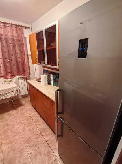 Inchiriez apartament 2 camere in zona micro 6 Pavcom Targoviste - 6