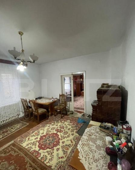 Casa de vanzare cu 4 camere, 120 mp, zona 14 Mai - 15