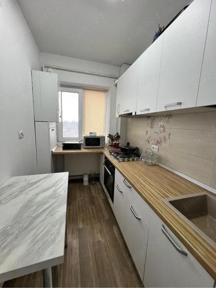 Inchiriez apartament 3 camere, bulevardul Unirii Focsani - 1