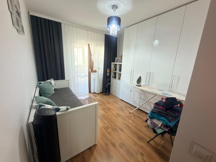 Casa P+1+Pod mansardabil. 4 cam. 1.2 km Fata de metrou - 9