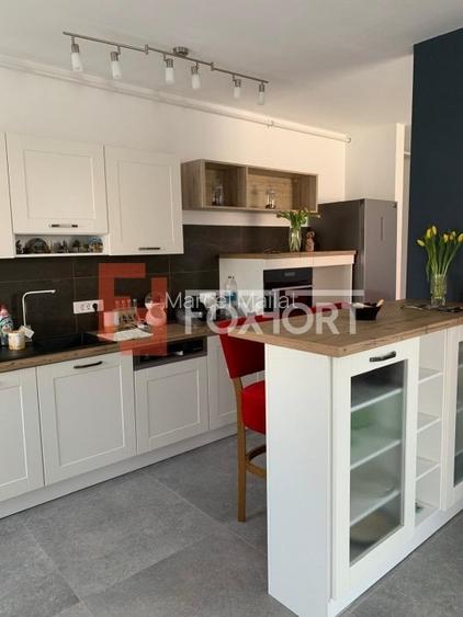 Apartament cu 2 camere decomandat, mobilat în Soarelui
