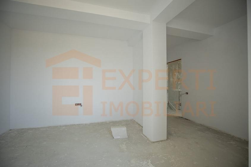 Vila situata in Palazu Mare zona Elvila - 12