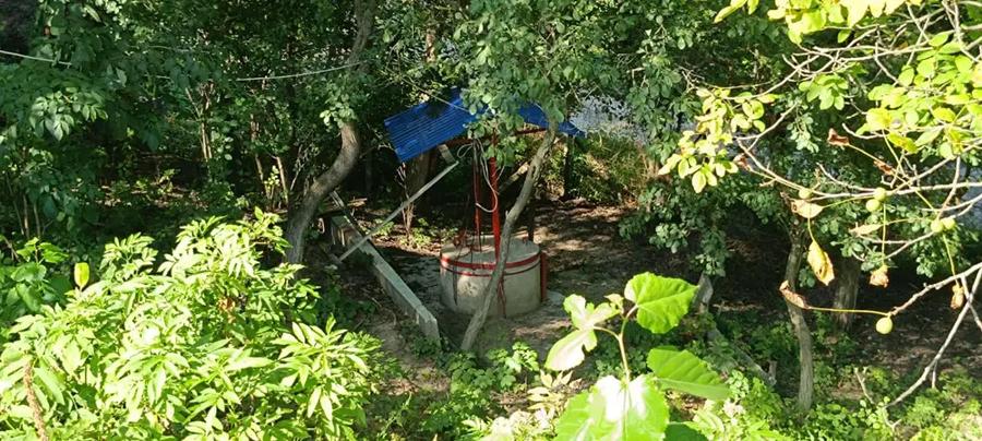 Casa de vanzare ideala pentru cei care cauta liniste, aer curat si confort rural - 4